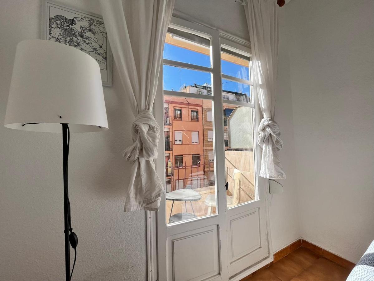 Comfortable Room - Habitacion Acogedora Valencia Ngoại thất bức ảnh